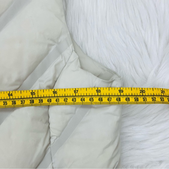 NWOT!! Athleta Inlet Vest Birch Gray Goose Down Fill Size Medium - Picture 15 of 15